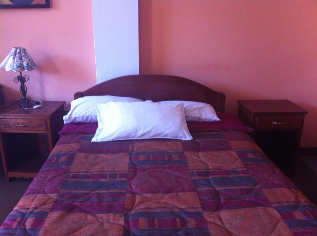 Hostal Tres Máscaras Ayacucho Exterior foto